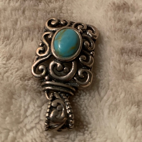 Beautifully Detailed Sterling Silver Turquoise pendant - Picture 3 of 5